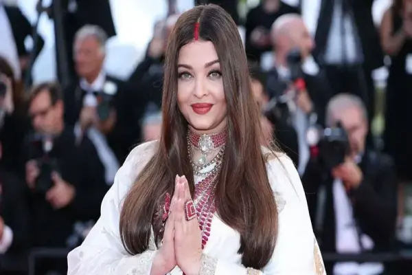 Ngôi sao Bollywood hành động bảo vệ quyền hình ảnh giữa làn sóng Deepfake gia tăng
